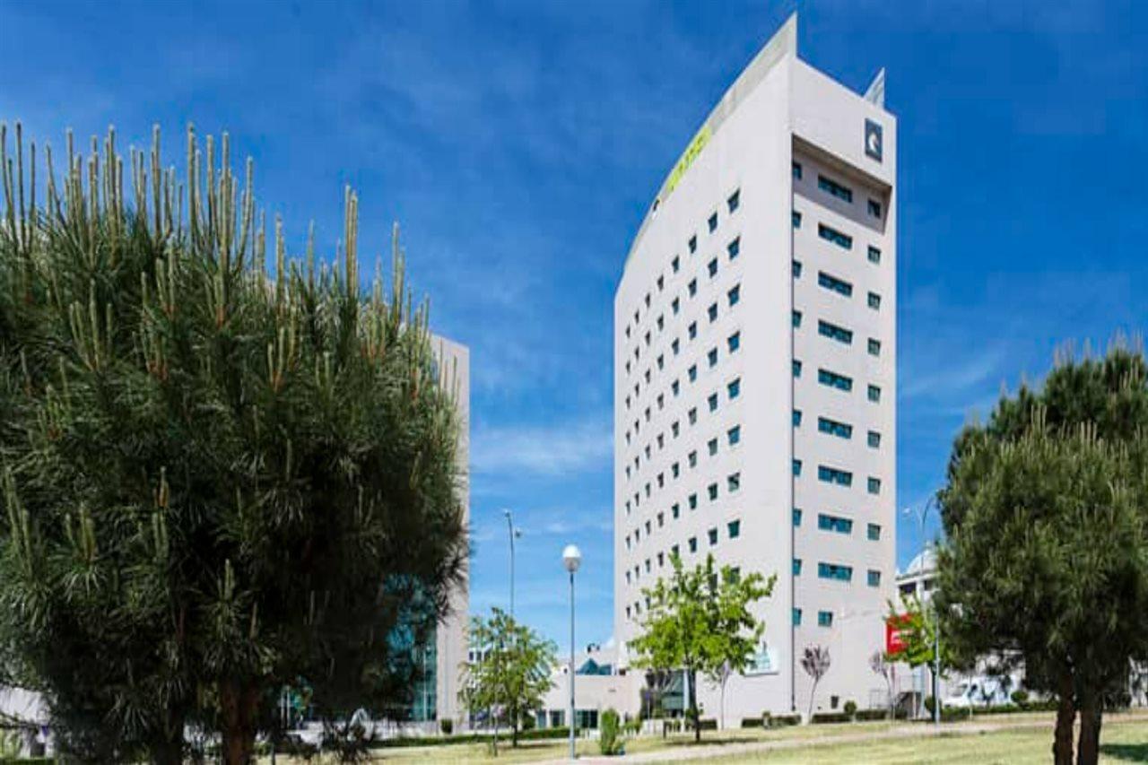 B&B Hotel Madrid Aeropuerto T4 San Sebastián de los Reyes Exterior foto